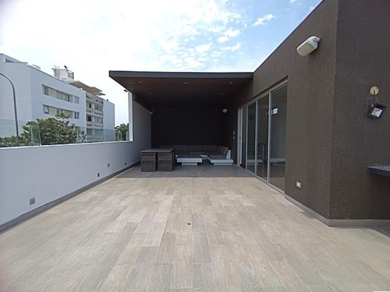 Exclusiva Residencia en Alquiler Urb. Aurora Miraflores 4 Dormitorios 4 Baños AT. 315 mt.