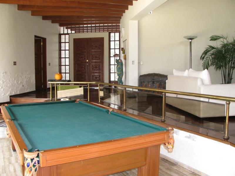 Magnifica Residencia en Venta Frente al Club La Laguna La Molina 5 Dormitorios A.T. 766