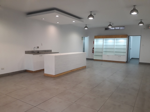 Local Comercial Alq. en Miraflores Zona Comercial Remodelado A.C. 72 mt.