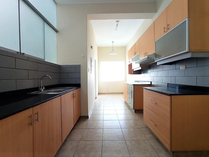 Departamento en Alquiler Chacarilla San Borja Zona Exclusiva 3 dormitorios $1,000