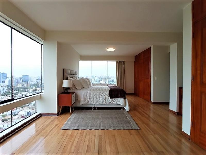 Departamento en Venta Zona Exclusiva de San Isidro Frente al Golf $678,400 A.C 212 mt