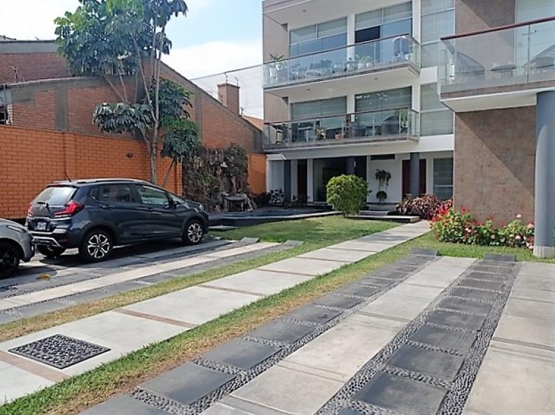 Departamento en Alquiler Chacarilla San Borja Zona Exclusiva 3 dormitorios $1,000