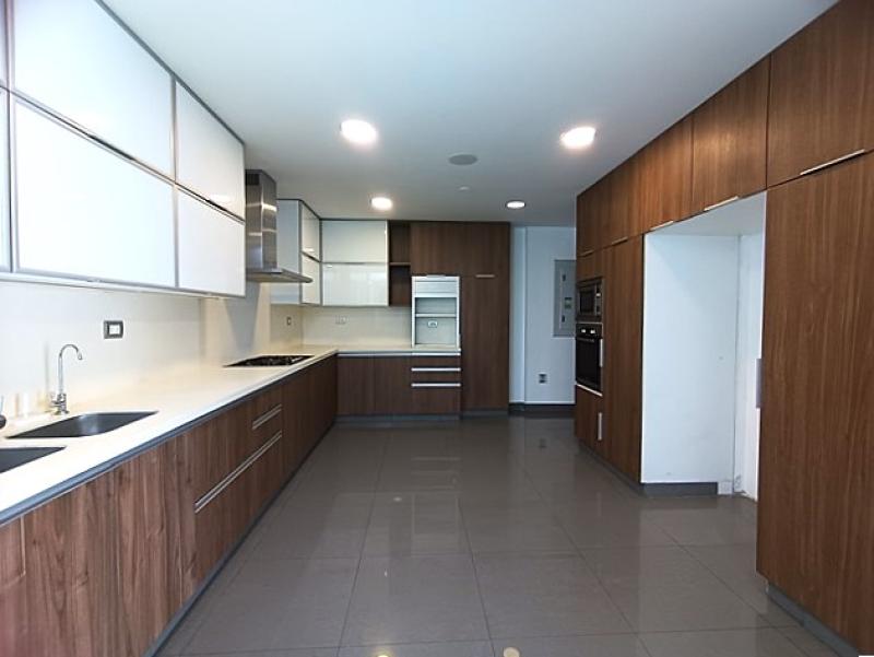 Exclusiva Residencia en Alquiler Urb. Aurora Miraflores 4 Dormitorios 4 Baños AT. 315 mt.