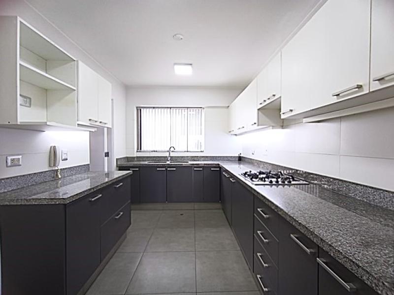 Departamento en Venta en el Corazón de Miraflores 3 Dormitorios $254,000 A.C. 111 mt.