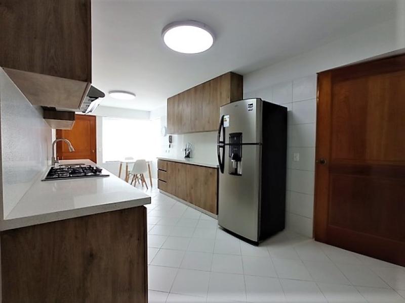 Departamento en Venta Zona Exclusiva de San Isidro Frente al Golf $678,400 A.C 212 mt