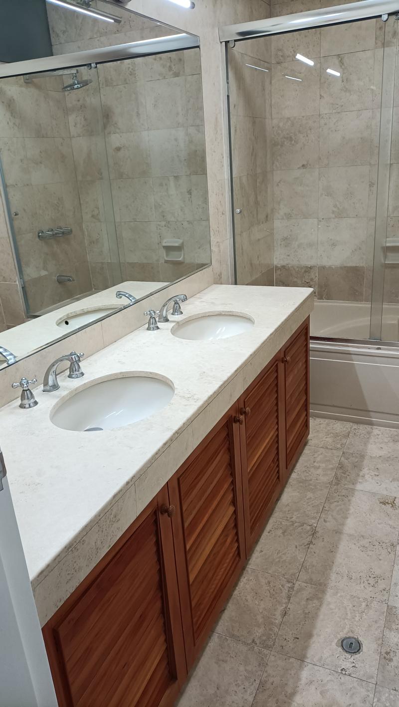 Departamento en Alquiler Frente al Mar en Miraflores 3 Dorm. $3,500