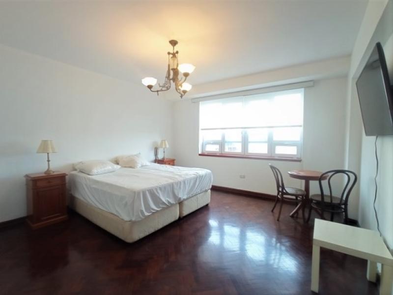 Departamento en Alquiler Amoblado en San Isidro 3 Dormitorios A.C 160 mt. $2,000