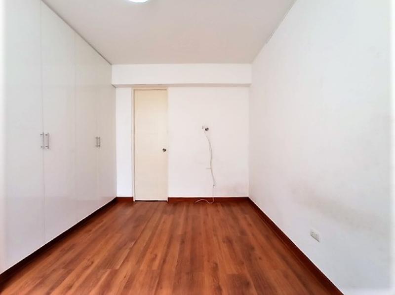 Departamento en Alquiler Urb. Chacarilla Surco 3 dormitorios A.C. 205 mt. $1,800