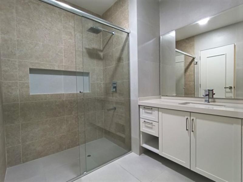 Exclusivo Departamento de Lujo Frente a Parque en San Isidro 3 Dormitorios A.C. 151 mt.