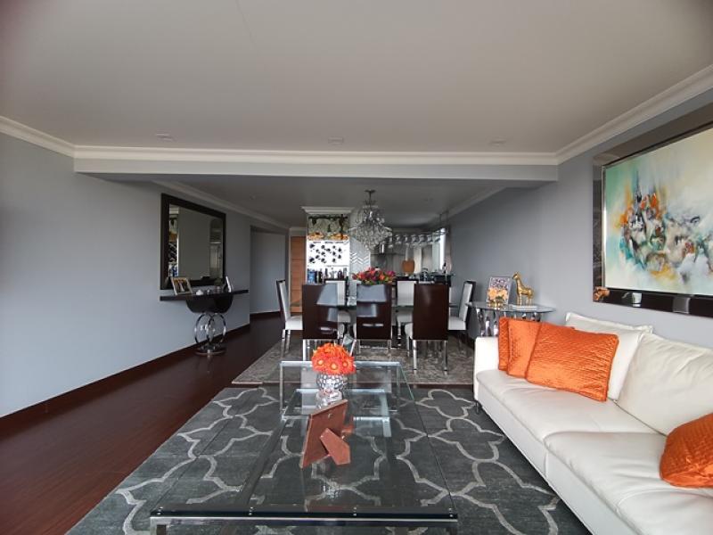 Exclusivo Departamento en Venta Urb. Monterrico, Surco - Condominio con Áreas Comunes