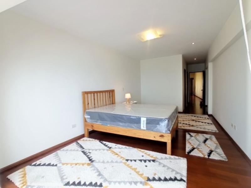 Estupendo Departamento Frente al Mar en Barranco 3 Dorm. $1,950 A.C. 175 mt.
