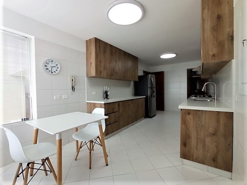 Departamento en Alquile Zona Exclusiva de San Isidro Frente al Golf $2,800 A.C 212 mt