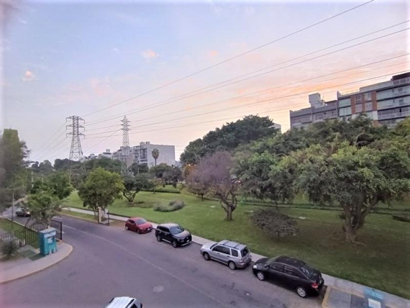 Dpto. Alquiler Amoblado en Paseo del Bosque San Borja 3 Dorm. cochera $900