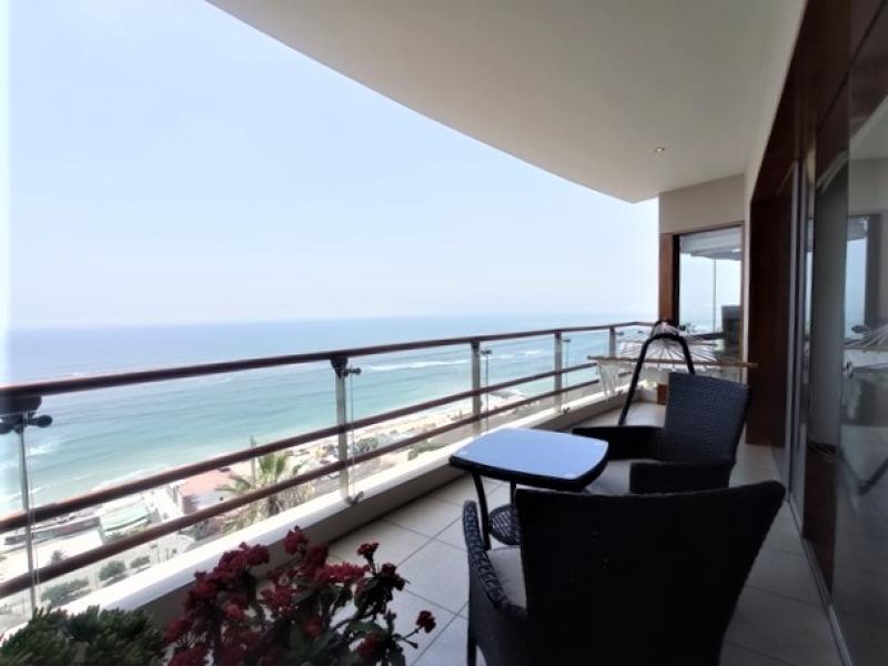 Estupendo Departamento Frente al Mar en Barranco 3 Dorm. $1,950 A.C. 175 mt.