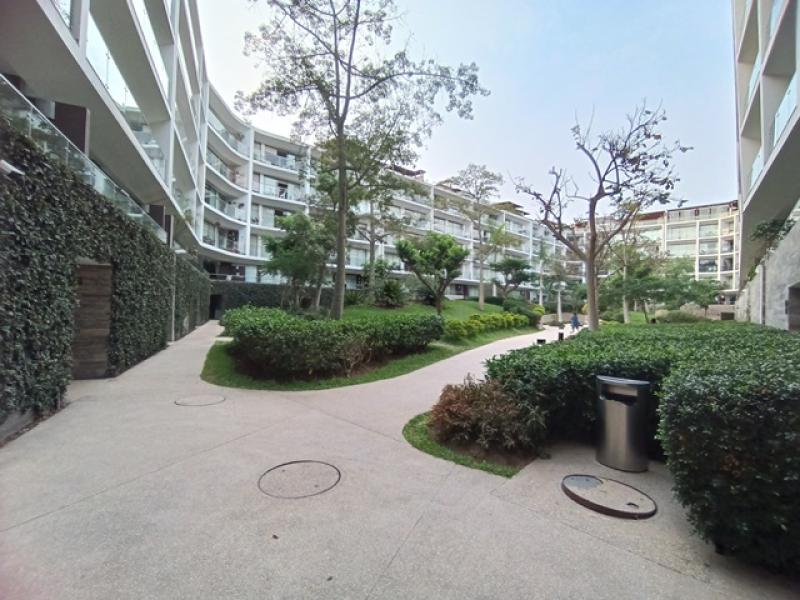Exclusivo Departamento en Venta Urb. Monterrico, Surco - Condominio con Áreas Comunes