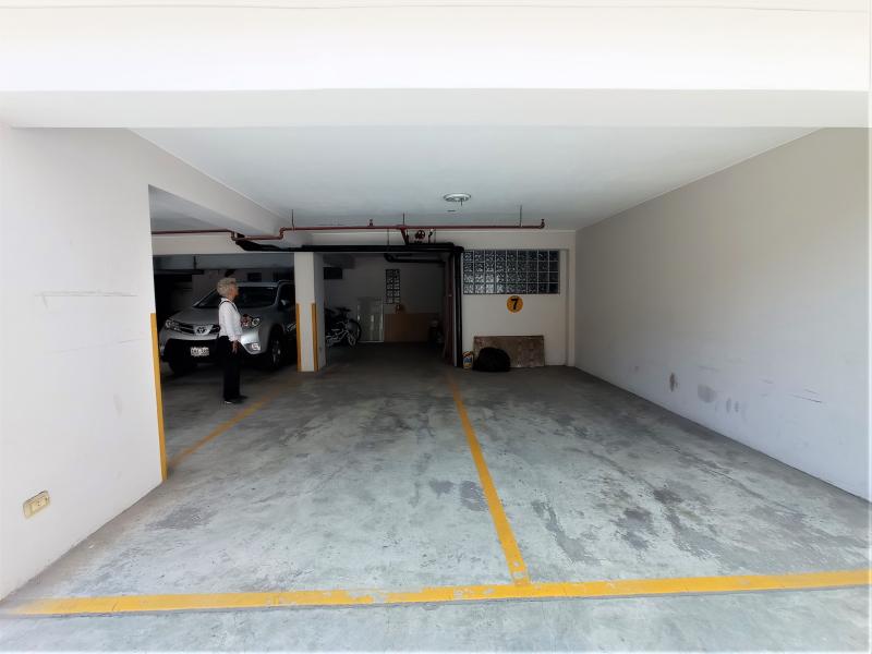 Dpto. en Alquiler Renovado en San Isidro Sin Muebles 3 Dormitorios A.C. 150 mt. S/.4,200