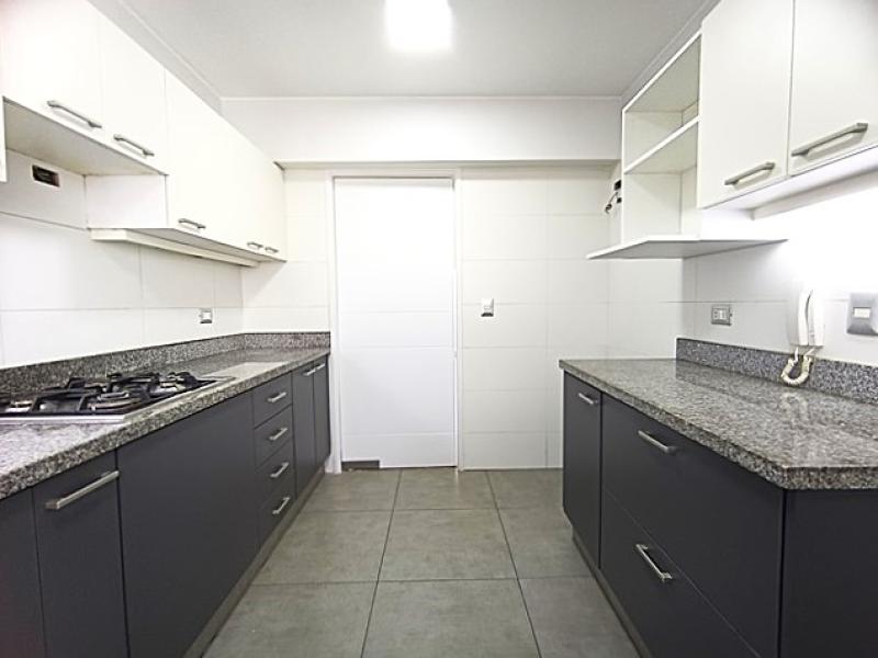 Departamento en Alq. en el Corazón de Miraflores 3 Dormitorios $1,150 A.C. 111 mt.