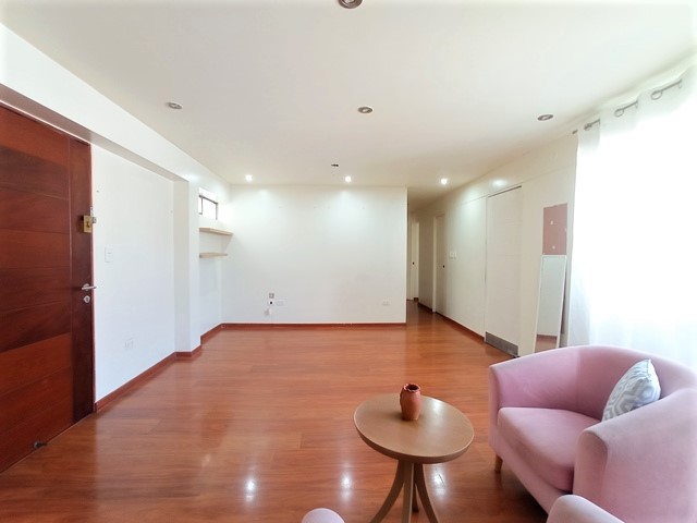 Oportunidad Dpto. Funcional y Céntrico en Lince Limite con San Isidro 3 Dorm. A.C 83 mt,