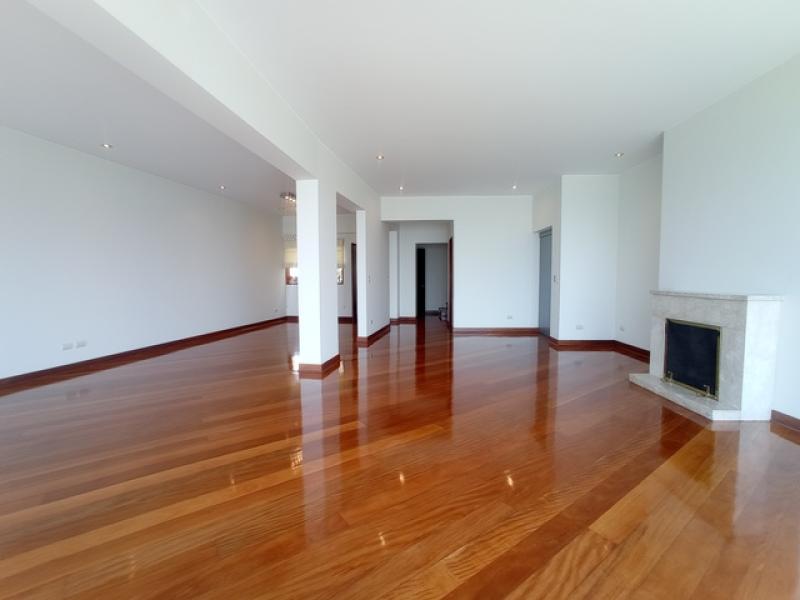 Estupendo Pent-house Triplex en Alquiler en Barranco 4 Dorm. $3,300 A.O. 480 mt.