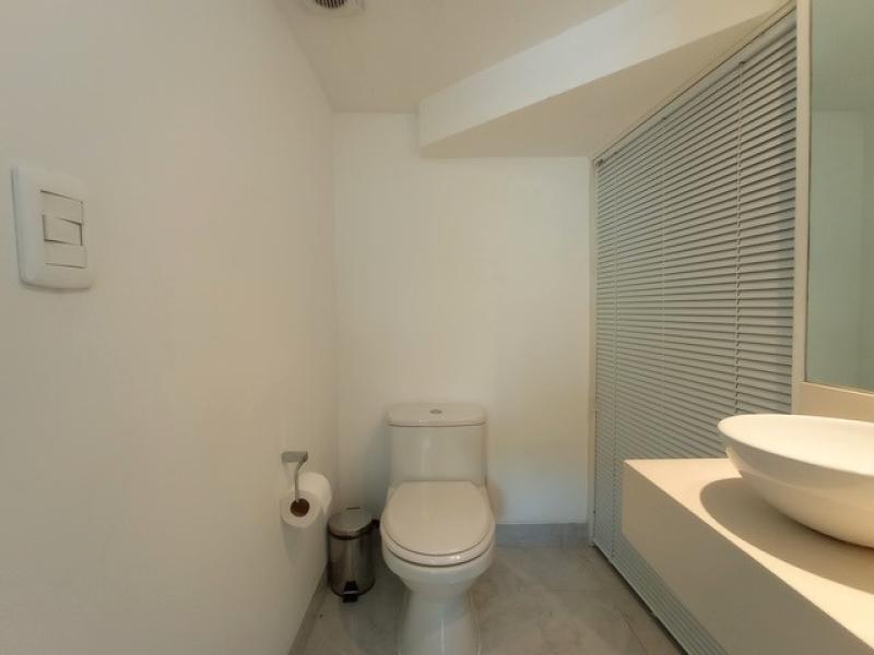 Departamento Dúplex en Alquiler Miraflores 1 Dormitorio $1,050 A.C 80 mt.