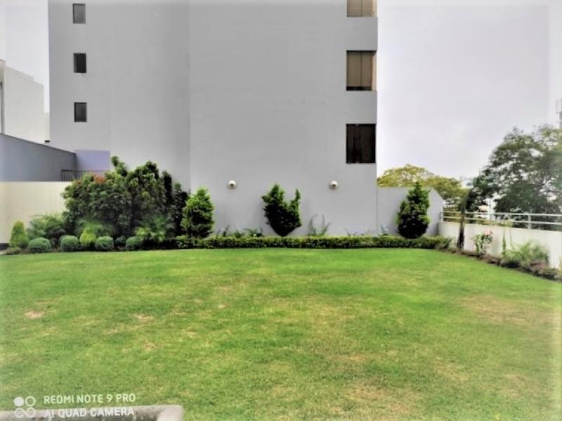 Departamento en Alquile Zona Exclusiva de San Isidro Frente al Golf $2,800 A.C 212 mt