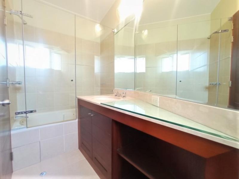 Estupendo Departamento Frente al Mar en Barranco 3 Dorm. $1,950 A.C. 175 mt.