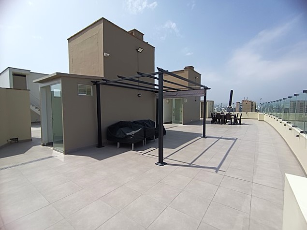 Dpto. en Venta Miraflores áreas Comunes 2 dormitorios + escritorio $210,000 AC. 89 mt.