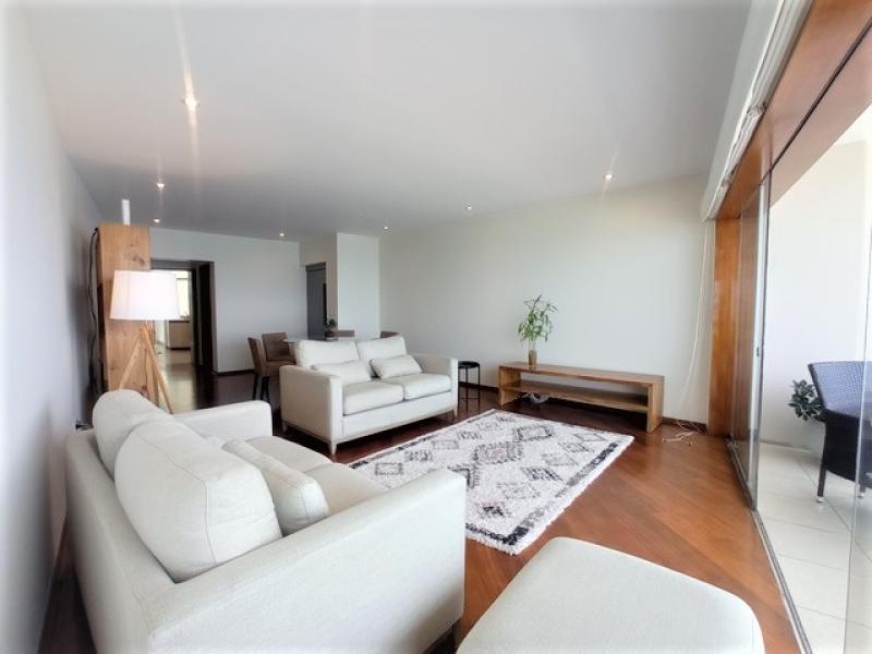 Estupendo Departamento Frente al Mar en Barranco 3 Dorm. $1,950 A.C. 175 mt.