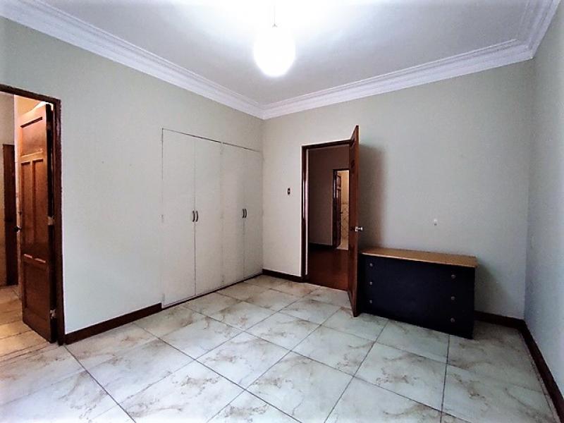 Casa en Alquiler en Zona Exclusiva de San Isidro  4 Dormitorios