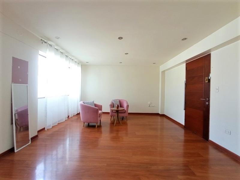 Oportunidad Dpto. Funcional y Céntrico en Lince Limite con San Isidro 3 Dorm. A.C 83 mt,