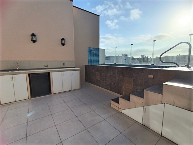 Pen-house Dúplex en Vta. Chacarilla Surco Piscina 4 Dorm. A.O. 290 mt.