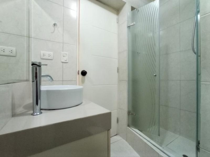 Oportunidad Dpto. Funcional y Céntrico en Lince Limite con San Isidro 3 Dorm. A.C 83 mt,