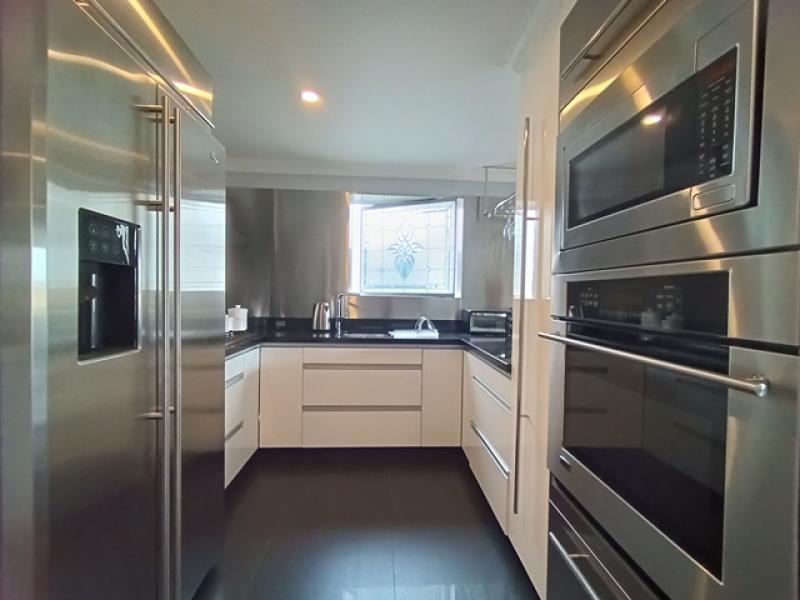 Exclusivo Departamento en Venta Urb. Monterrico, Surco - Condominio con Áreas Comunes