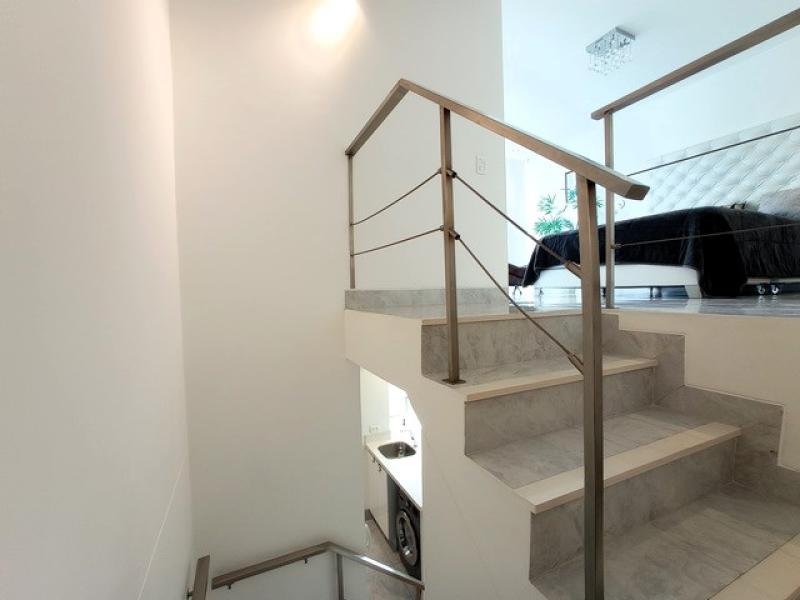 Departamento Dúplex en Alquiler Miraflores 1 Dormitorio $1,050 A.C 80 mt.