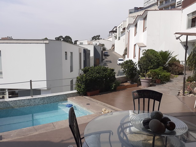 Casa en Alquiler Urb. Cerros de Camacho Surco Condominio 3 Dormitorios $2,500 A.T  400 mt.