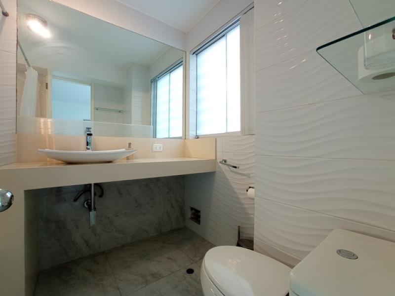 Departamento Dúplex en Alquiler Miraflores 1 Dormitorio $1,050 A.C 80 mt.