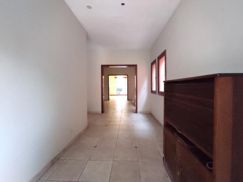 Casa en Alquiler en Zona Exclusiva de San Isidro  4 Dormitorios