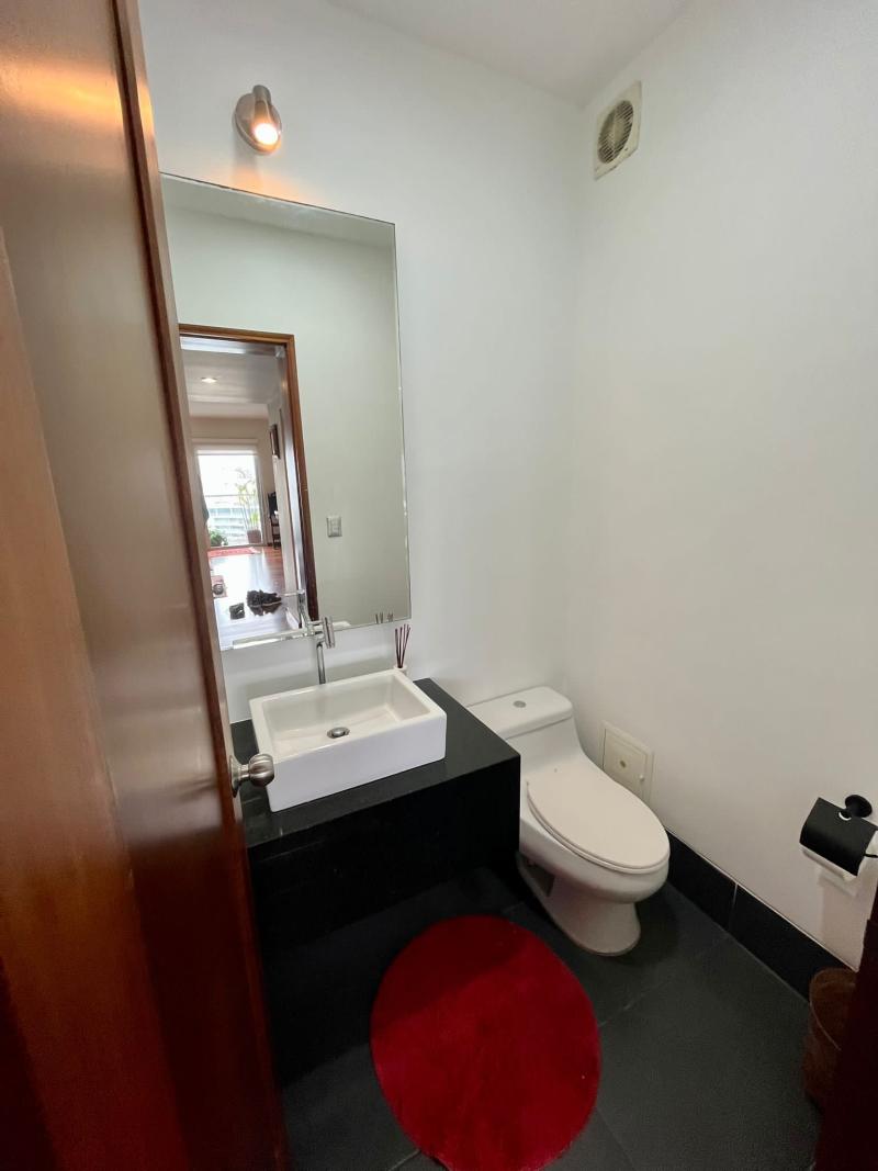 Departamento en Alquiler de Lujo en MIRAFLORES 3 Balcones 3 Dorm. $2,800  A.C. 216