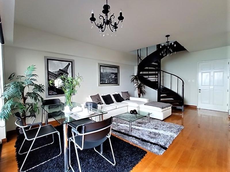 Departamento Dúplex en Alquiler en Miraflores Frente al Mar 2 dormitorios $1,600 A.C. 100