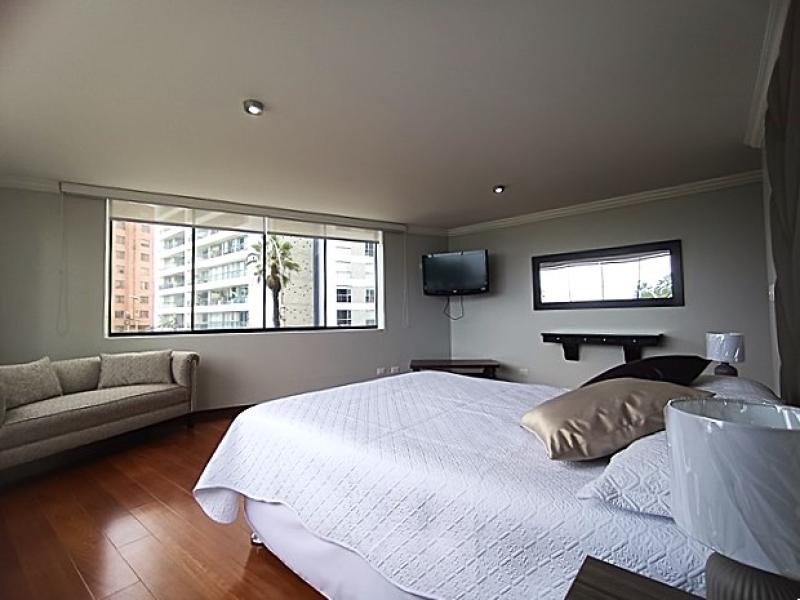 Exclusivo Dpto. Frente al Mar en Malecón Cisneros en Alquiler 3 Dorm. A.C. 198 mt. $2,600