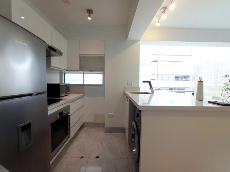 Departamento Dúplex en Alquiler Miraflores 1 Dormitorio $1,050 A.C 80 mt.