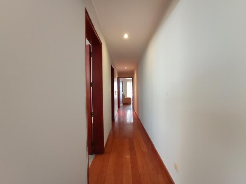 Dpto. en Vta. Zona Exclusiva de Chacarilla Surco 3 Dorm. $375,000 A.C. 198 MT.