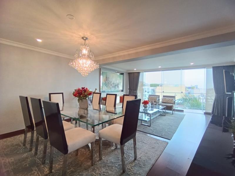 Exclusivo Departamento en Venta Urb. Monterrico, Surco - Condominio con Áreas Comunes